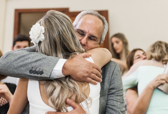 4 dicas valiosas para escolher o presente para os pais e sogros no  casamento - AnaTomich