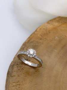 POST DE UTILIDADE PÚBLICA! Você sabe quais são os 4 Cs do diamante?
