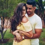 História de Afeto - Kamilla e Marcos: Da mesa de truco pros braços do amor.