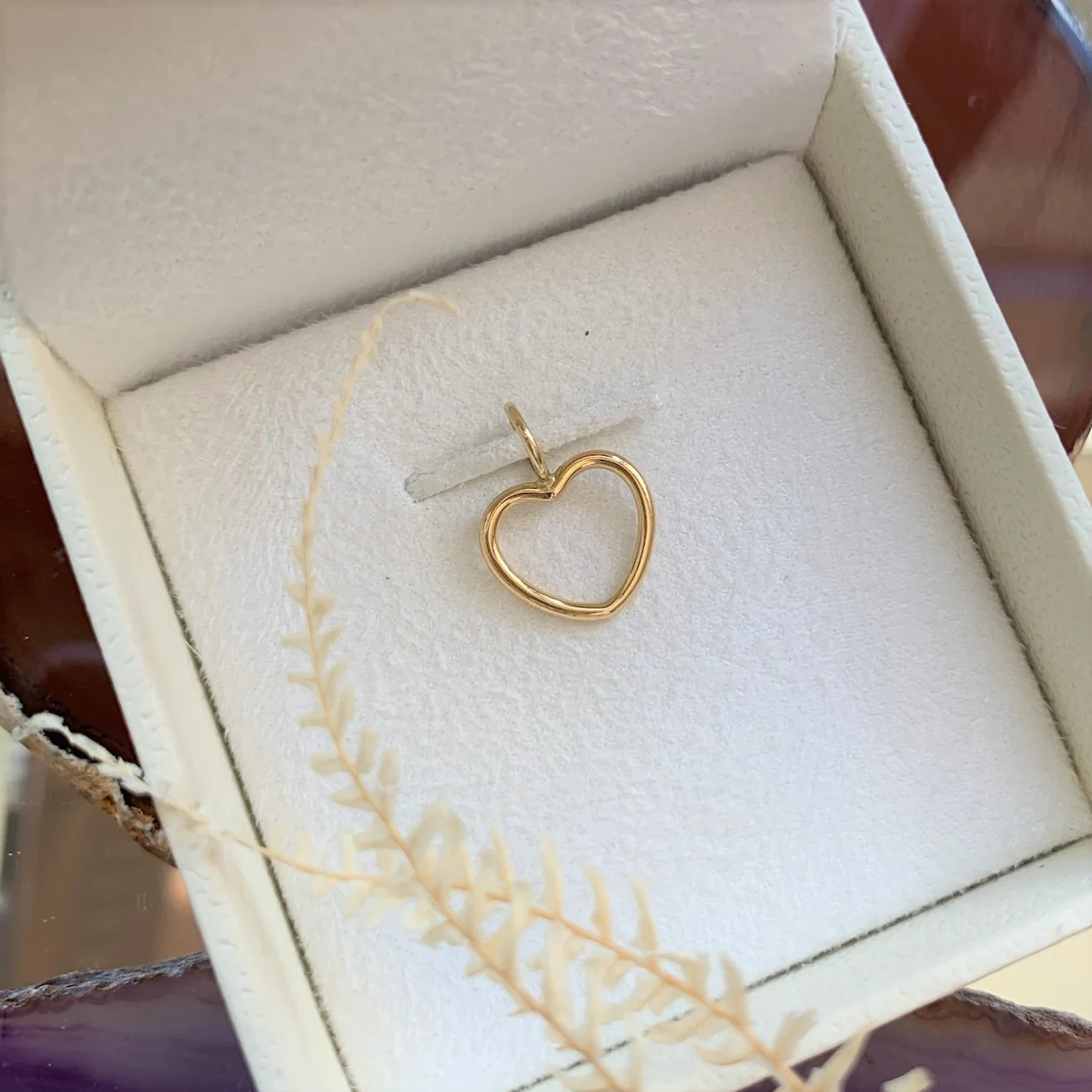 Presente da sua mãe com história e entrega rápida? Temos!